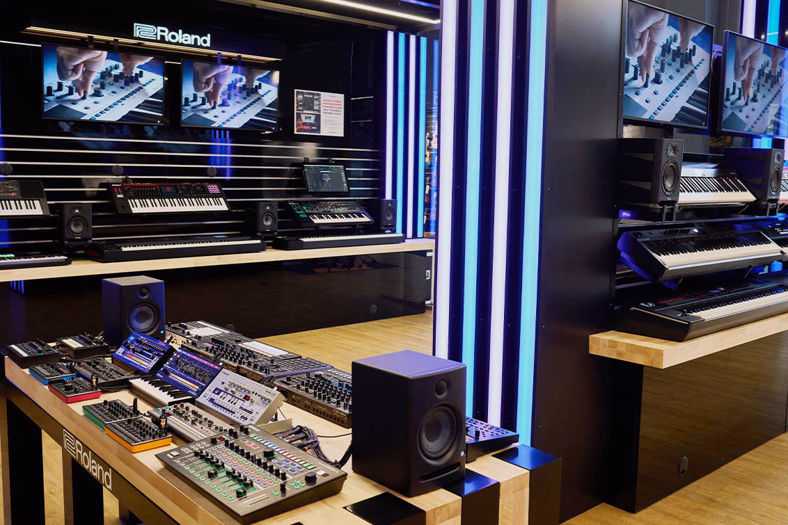 Specializovaná zóna s vybavením Roland v Praze